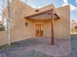 133 Old State Highway 3, Arroyo Hondo, NM 87513