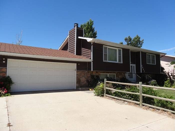2602 Dogwood Avenue