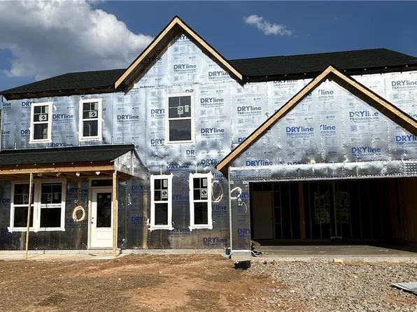 208 Pickens Bluff Ln, Hiram, GA 30141