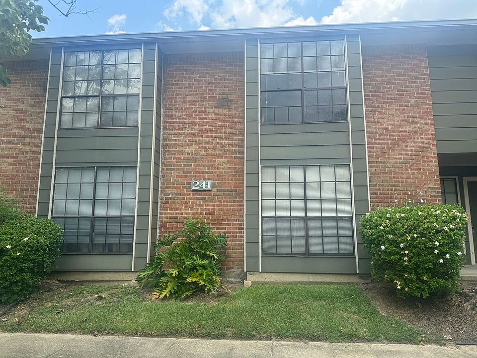 2nd image of 241 Antrim Dr APT C