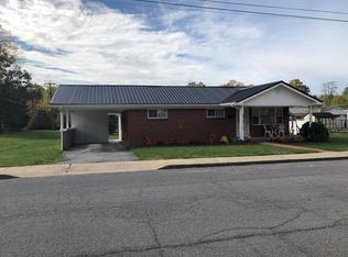 608 Oriole St, Richlands, VA 24641