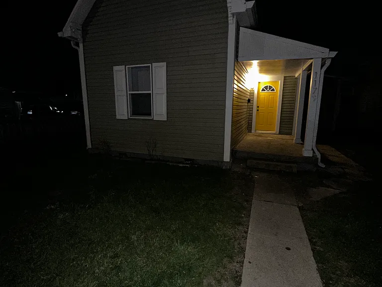 1179 Groff Ave — Photo 1