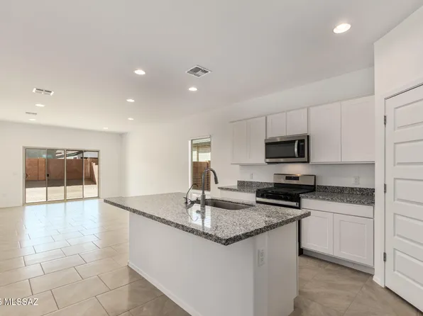 9816 E Gray Hawk Dr, Tucson, AZ 85730