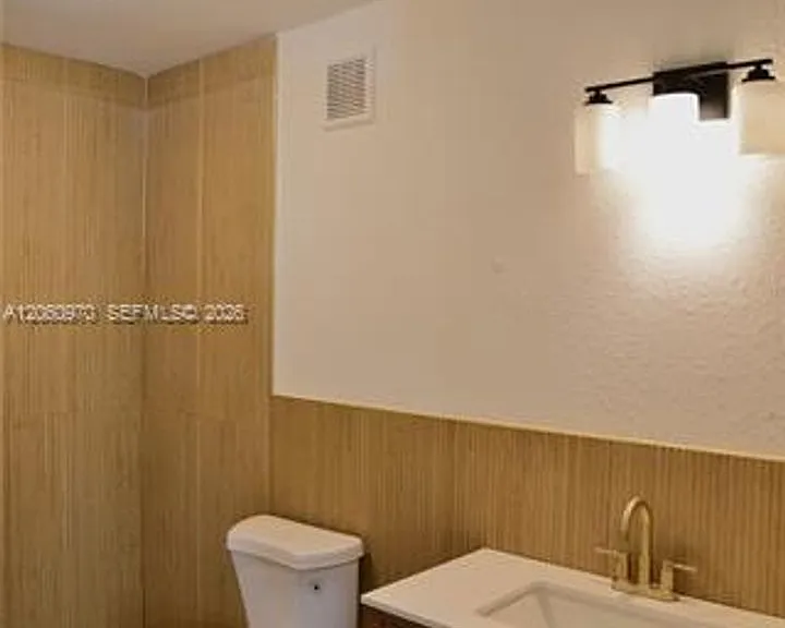 18954 NW 67th Pl #Townhouse 18954 — Photo 10