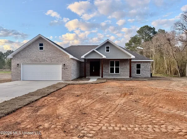 7015 Whites Farm Rd, Lucedale, MS 39452