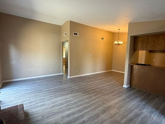 3rd image of 1643 Ashley Ave