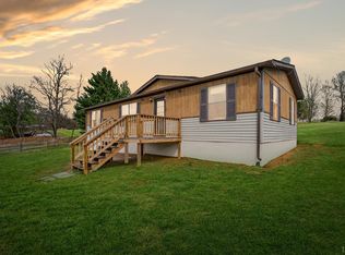 1131 Pauley Pl, Bedford, VA 24523