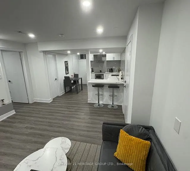 7 Larkfield Cres #2 — Photo 17