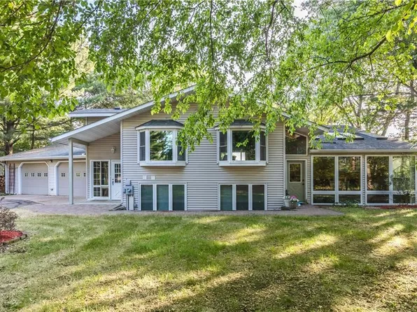 2304 Lake Road, Altoona, WI 54720
