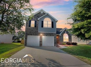 427 Lake Ridge Ln, Fairburn, GA 30213