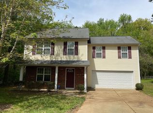 4805 Delprado Cir, Charlotte, NC 28216