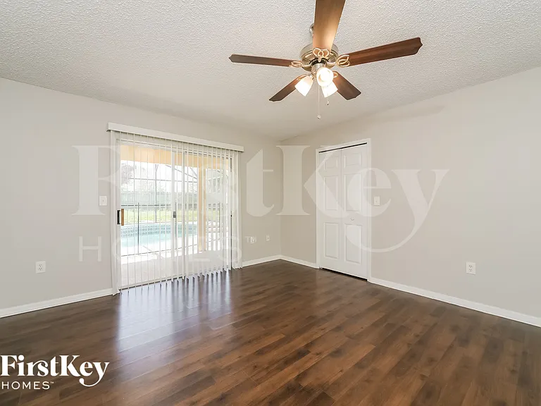 839 Mendoza Dr — Photo 9
