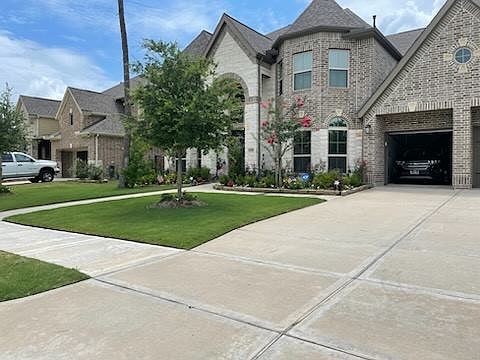 1st image of 16818 Caney Mountain Dr