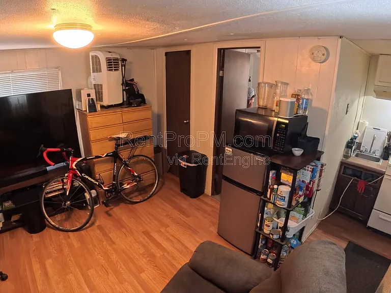 Stonecrest Rentals — Photo 7