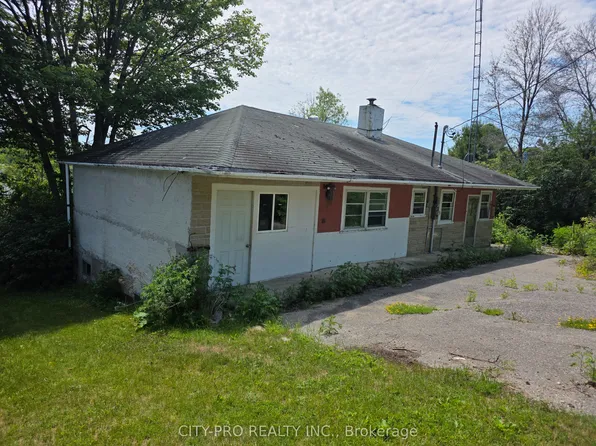 1075 Sunnyside Rd, The North Shore, ON P0R 1K0