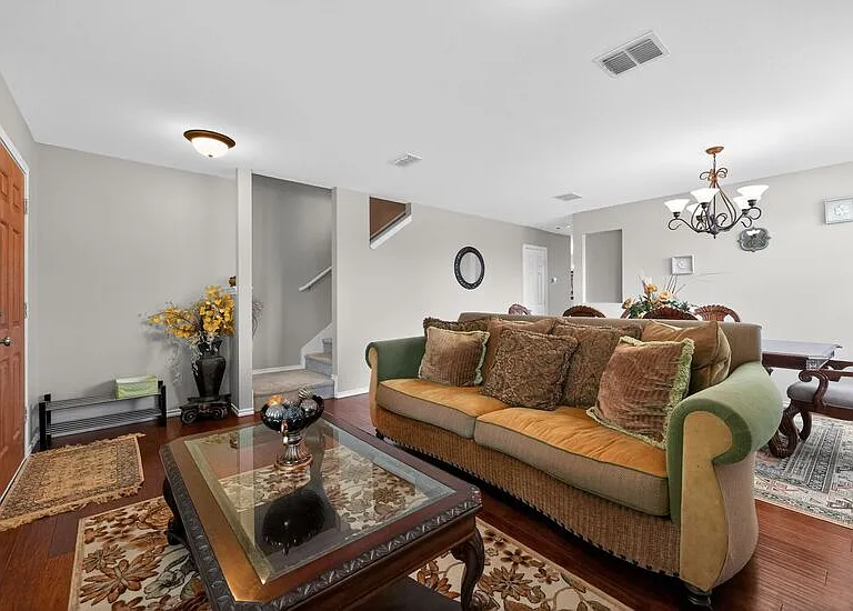 9601 Euclid Dr — Photo 11