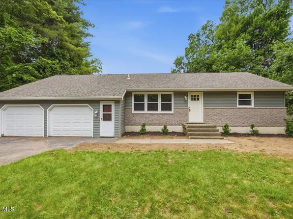 15 Hopeful Lane, Wilton, NY 12831