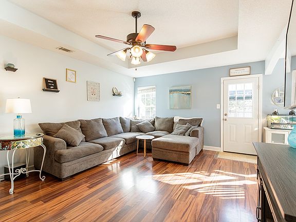 3rd image of 5293 Branch Point Dr