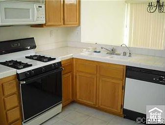 4th image of 16263 Avenida De Loring