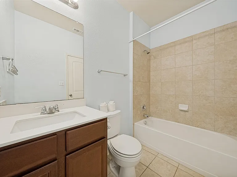 138 Wainscot Oak Way — Photo 16