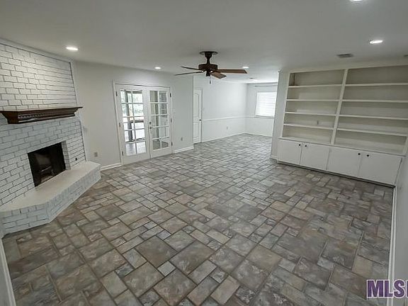 4th image of 5281 Timber Cove St