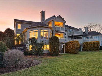 33 Eagle Dr, North Kingstown, RI, 02852