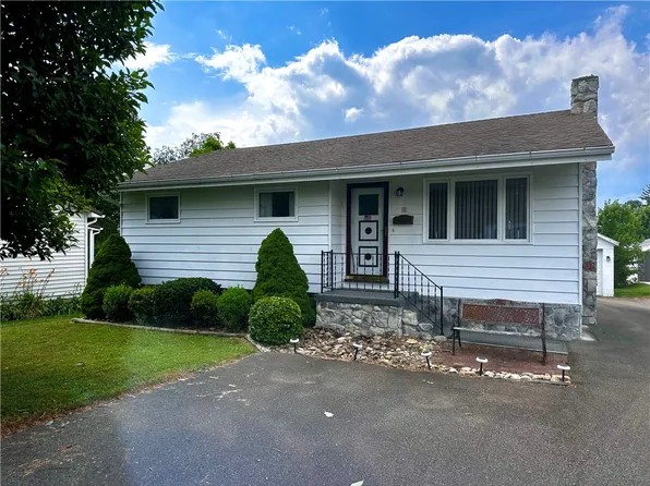 18 Jordan St, Fairchance, PA 15436