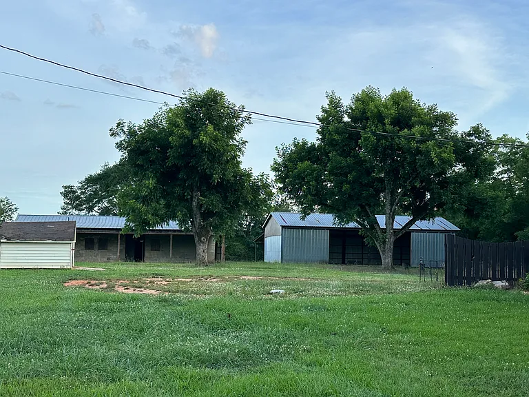 2640 Teamon Rd — Photo 8