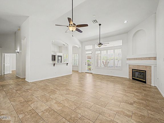3rd image of 13345 W CYPRESS Street
