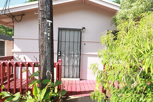 2530 Kalihi St Photo 1 2530 Kalihi St Photo 1
