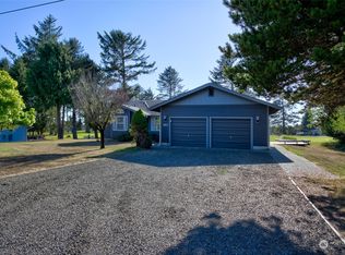 253 Dolphin Ave NE, Ocean Shores, WA