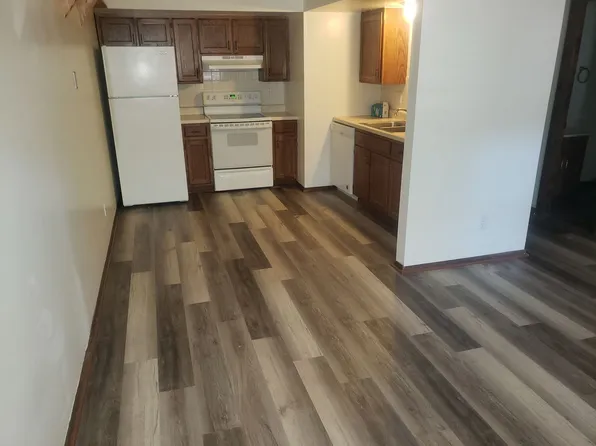 822 Fremont St APT 5, Manhattan, KS 66502