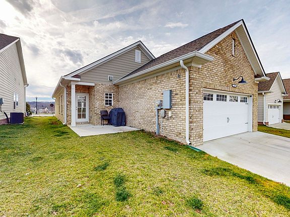 4th image of 741 Goswell Dr