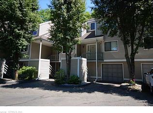 956 S Main St, Middletown, CT 06457