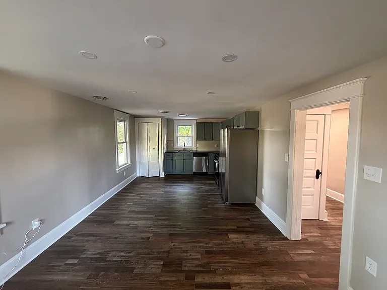 3 Delaware Ave #2 — Photo 8