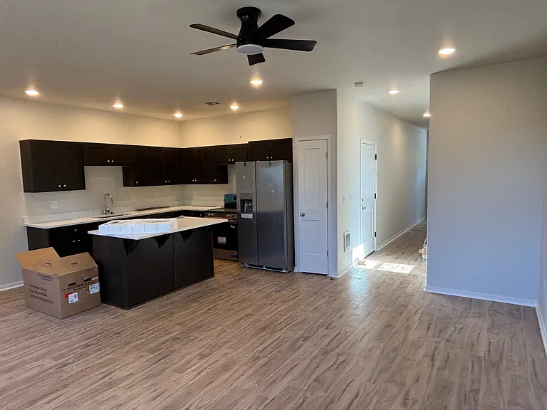 2723 NW 12th Ave — Photo 8