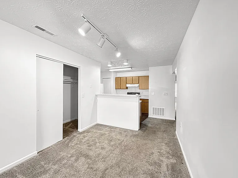 5370 Glenn Cross Rd — Photo 17