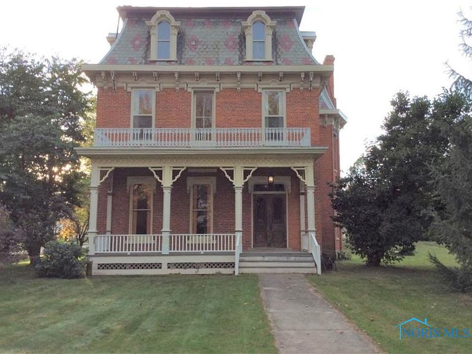 1st image of 206 N 8th St