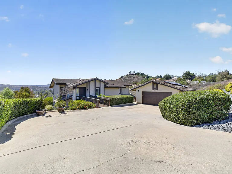 14058 Tierra Bonita Rd — Photo 1