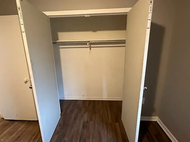 103 Royal Forest Ct — Photo 8