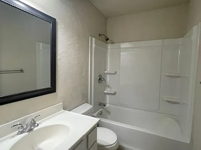 2108 Ramada Dr — Photo 12