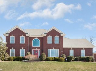 14800 Landis Lakes Dr, Louisville, KY 40245