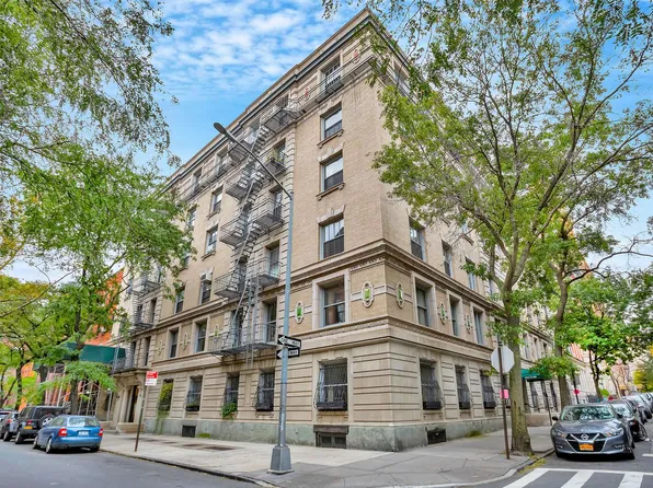 129 Columbia Heights
