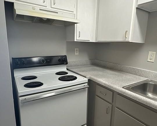 3rd image of 4105 Blue Lick Ct APT 4