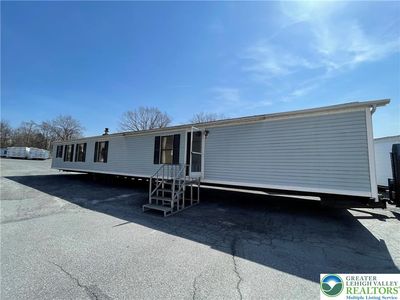 Best Ave, Walnutport, PA, 18088