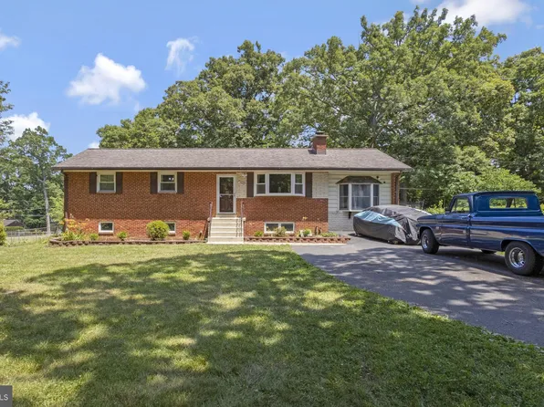 15414 Maple Dr, Accokeek, MD 20607