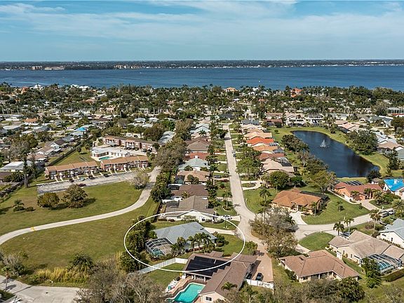 4th image of 8783 Banyan Cove Cir