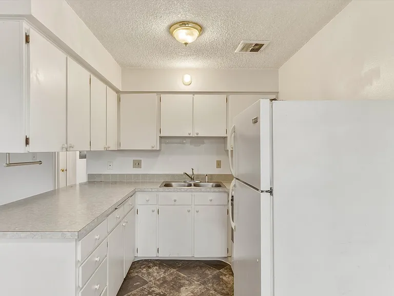 504 N 7th Ave #3 — Photo 2