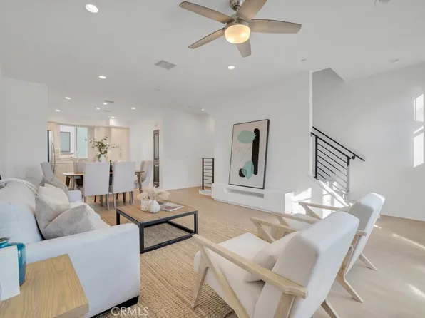 10832 W Riverton Ct, Toluca Lake, CA 91602