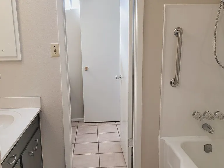8425 E Crestwood Way — Photo 15